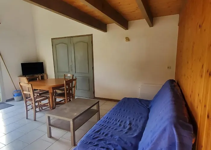 بيت للعطل De Bourserois